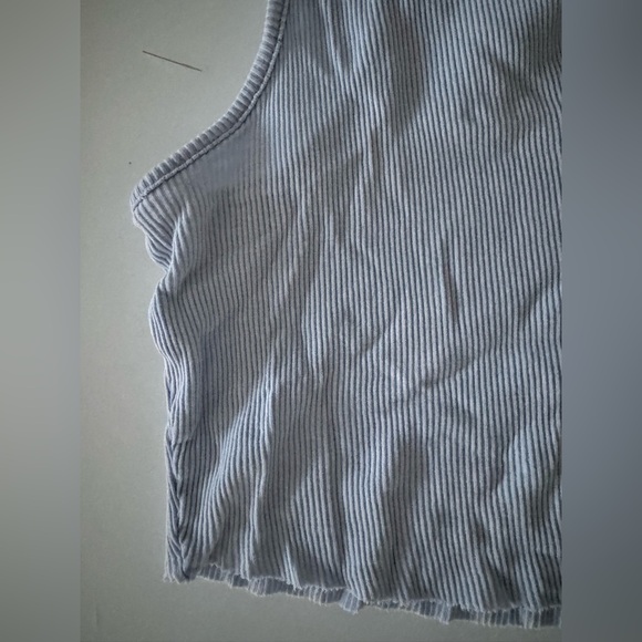 GARAGE VNECK CUT OUT CROPPED RIBBED BLUE TANK TOP HALTER IN SIZE MEDIUM - Picture 2 of 4